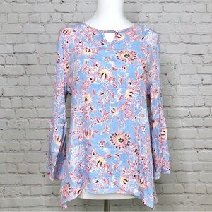 Floral bell sleeve shirt